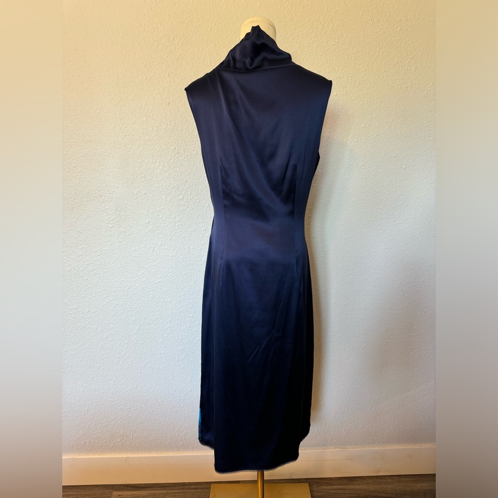 NWT Elie Tahari Elegant Blue and Teal Silk Wrap Style Dress size 12 - Picture 6 of 12